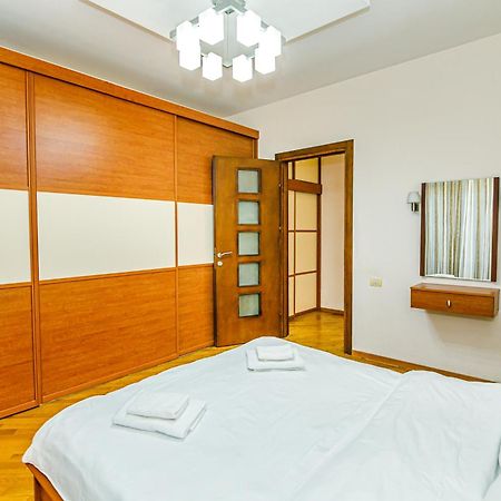 Boulevard Apartment By Baku Housing Eksteriør bilde