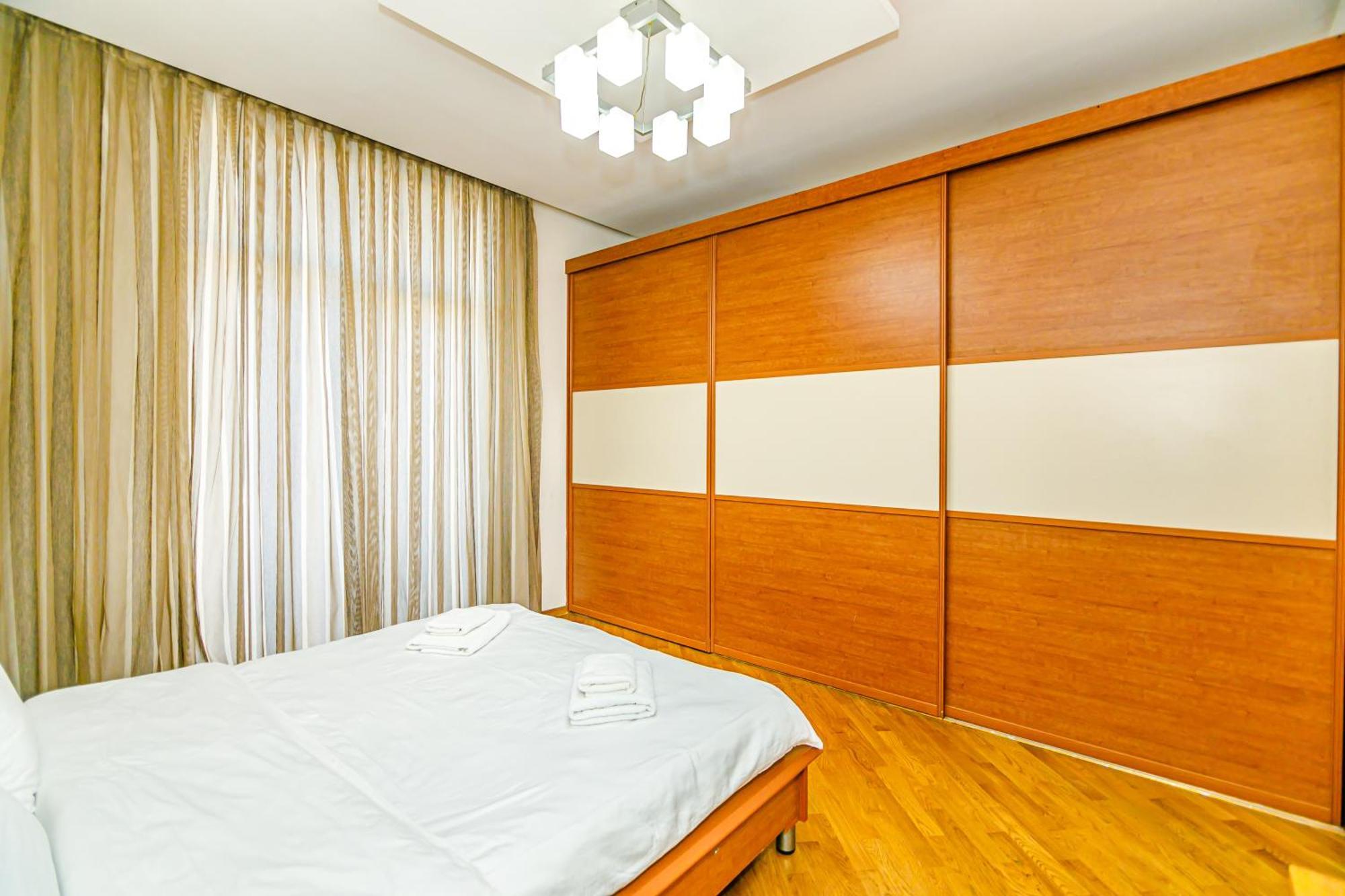 Boulevard Apartment By Baku Housing Eksteriør bilde